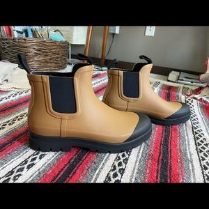 Everlane Rain Boots, Size 10